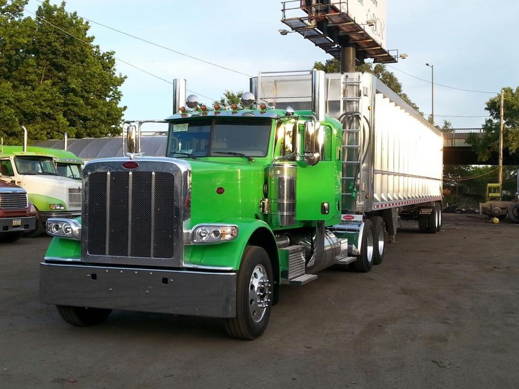 HTX Fleet Truck Repair workshop
